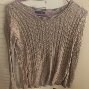American eagle cable knit sweater!